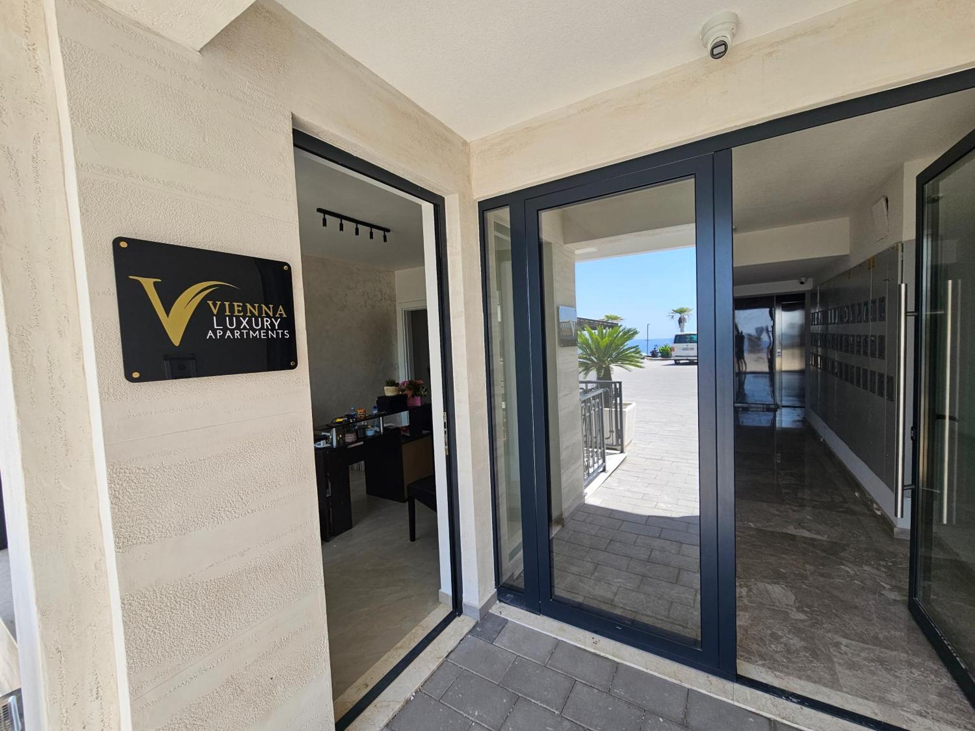 Vienna Luxury Apartments Dobra Voda Exterior foto